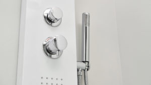 Delo - Selene bianca colonna doccia - cod 1350903 - foto ambientata2