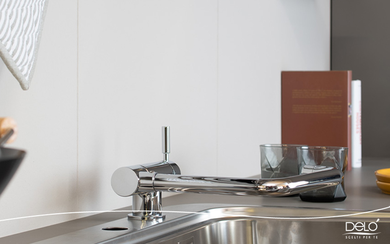 Miscelatore sottofinestra Delò con bocca girevole e reclinabile - reclinato - cod 3009016