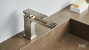 Delò DADO - miscelatore da lavabo simil acciaio - cod 3001810 - foto ambientata 02