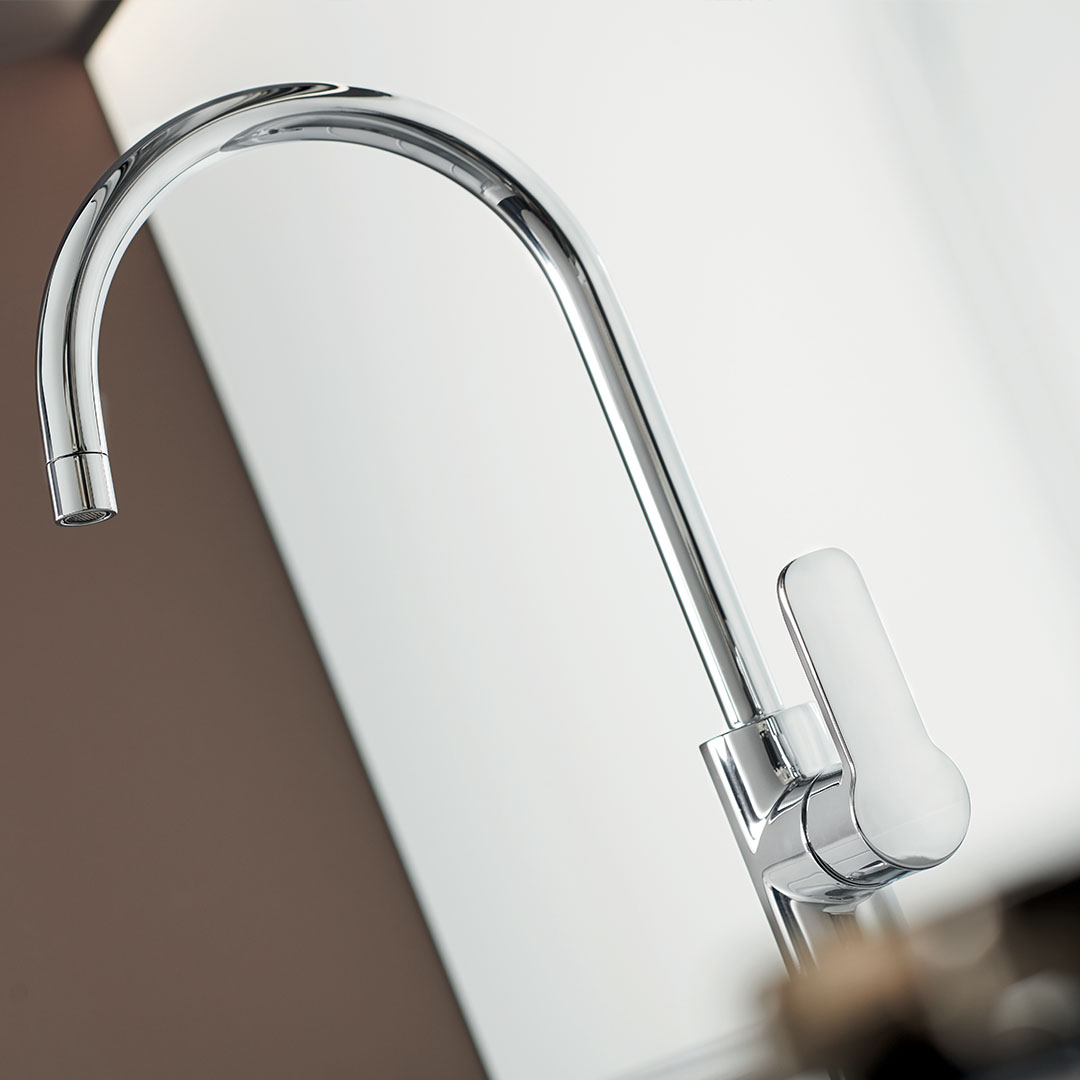 Delo blogpost rubinetteria eco-friendly - miscelatore lavello cucina collo a cigno maya 3008032